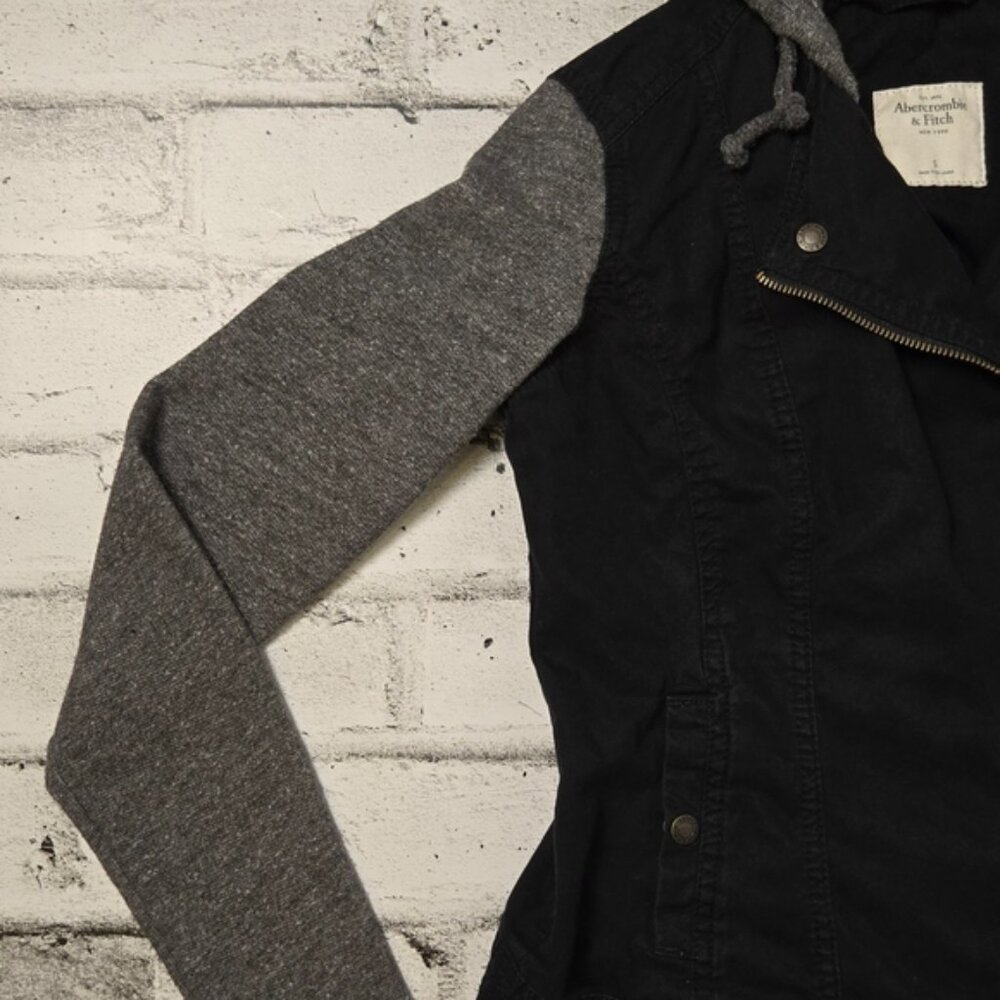 Abercrombie & Fitch Women's Black Moto Jacket w/ Gray Hoodie Size S - Picture 10 of 12